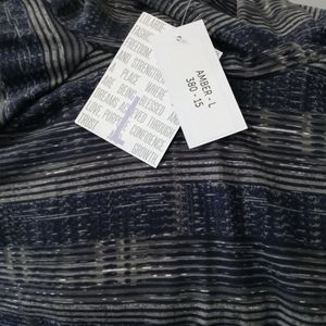 NWT Lularoe Amber size Large